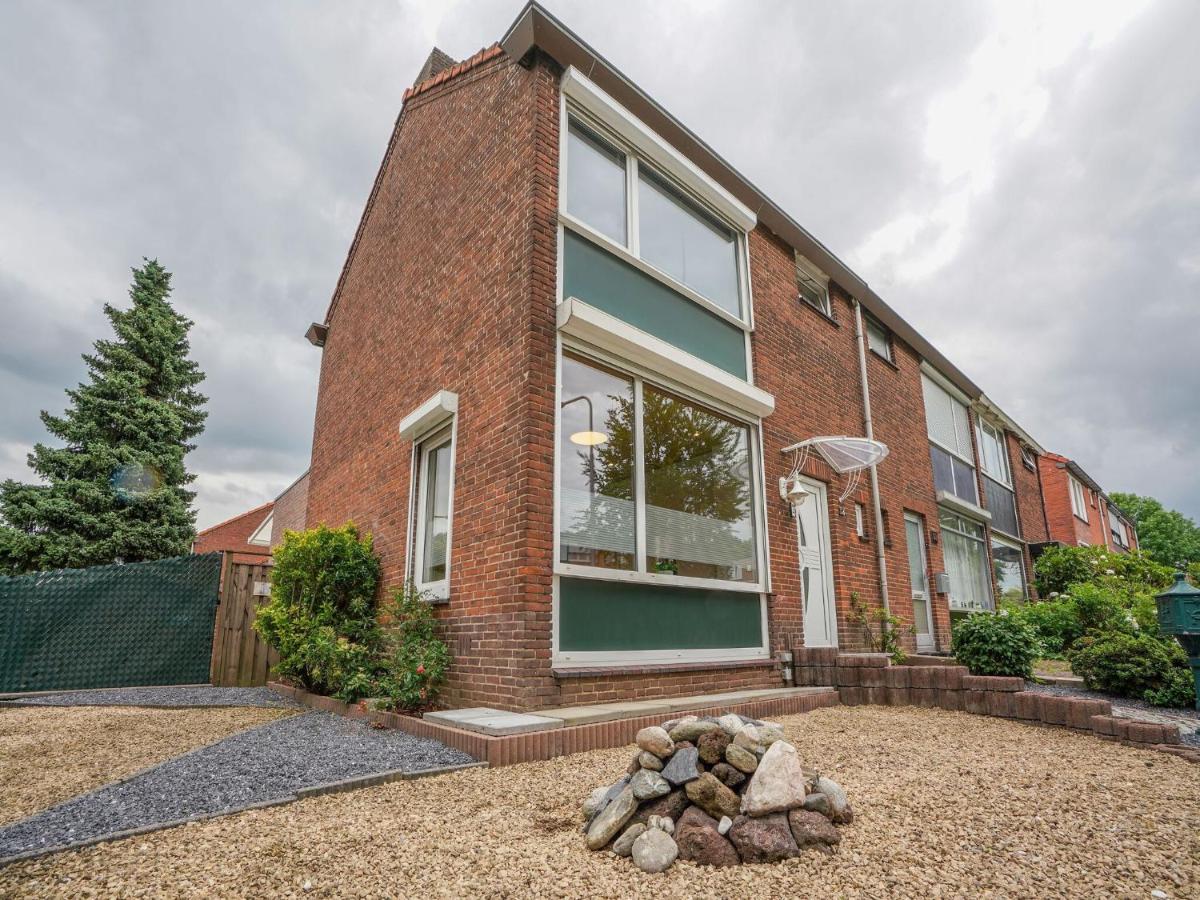 Вілла Terraced House In Kerkrade With A Garden Екстер'єр фото
