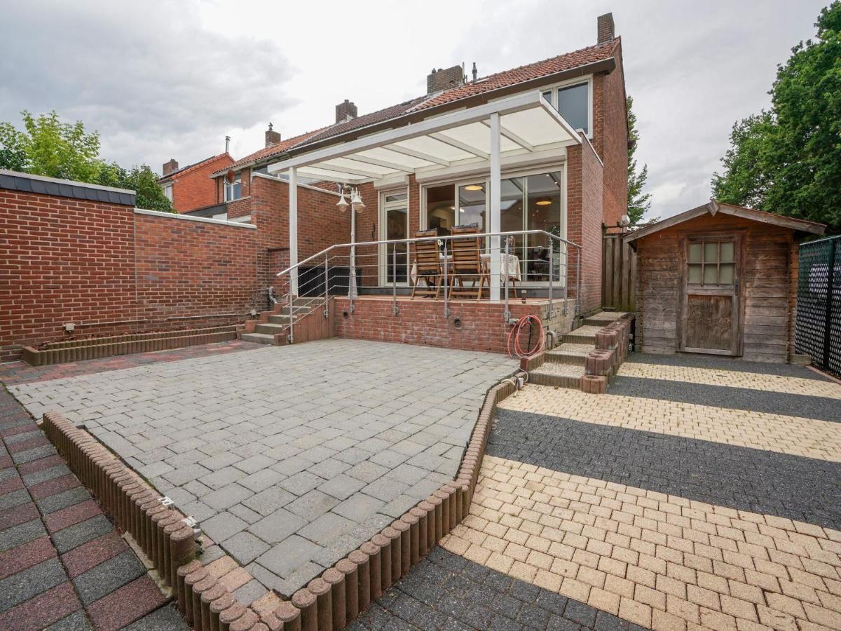 Вілла Terraced House In Kerkrade With A Garden Екстер'єр фото