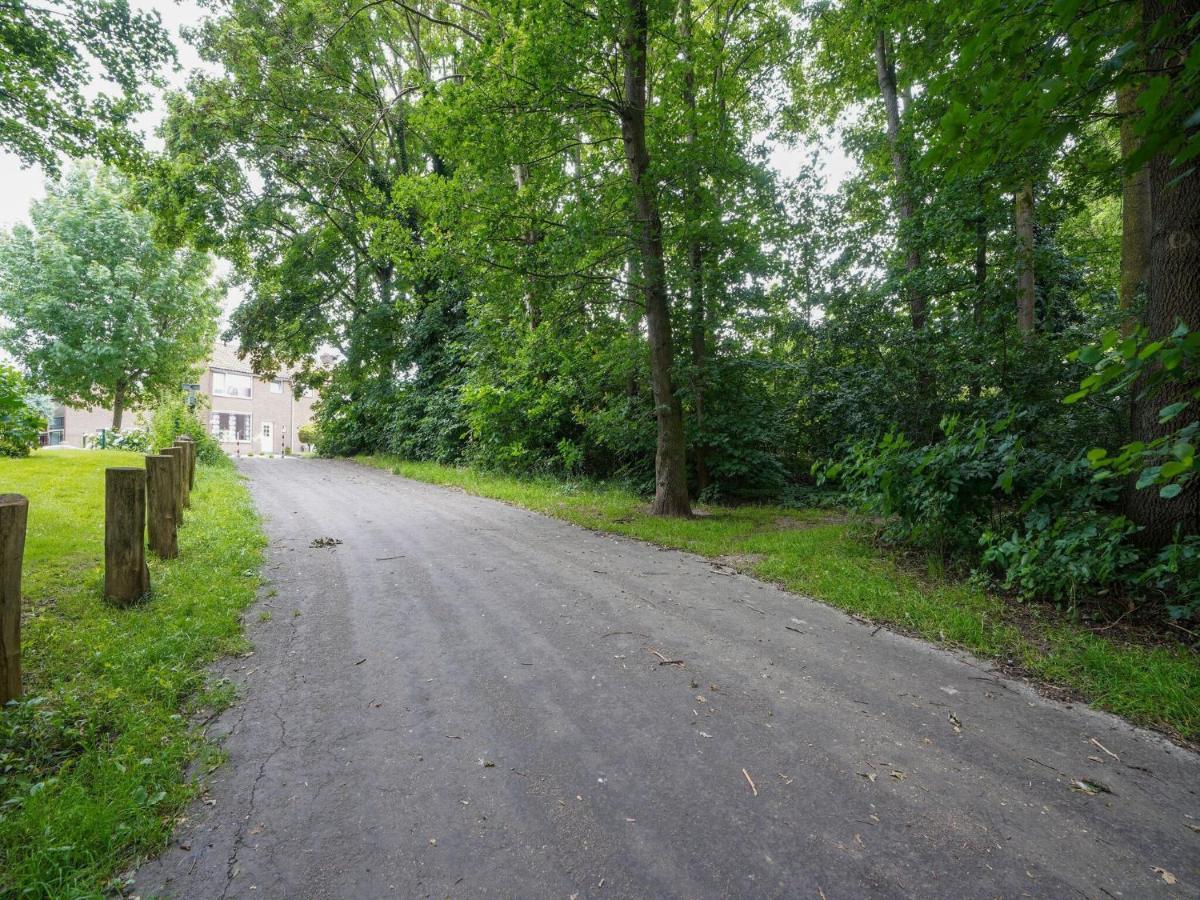 Вілла Terraced House In Kerkrade With A Garden Екстер'єр фото